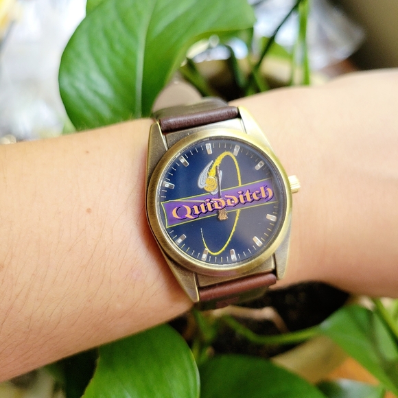Harry Potter Quidditch Watch - Picture 6 of 13